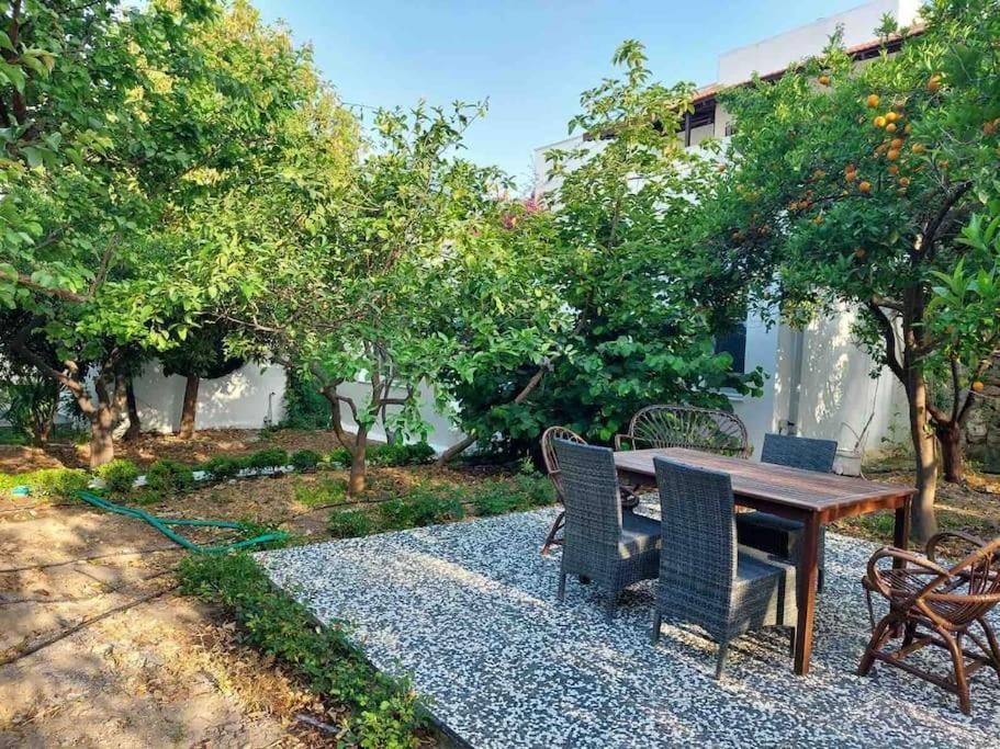 Mel's Garden House In The Heart Of The Dom wakacyjny Bodrum